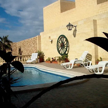 Barumbara Country house Sannat
